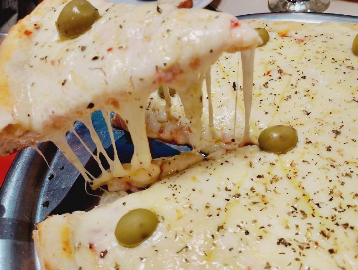 Si preguntas ¿Pizza? La respuesta es La Posta!!