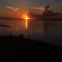 APLAUDIR LA PUESTA DEL SOL